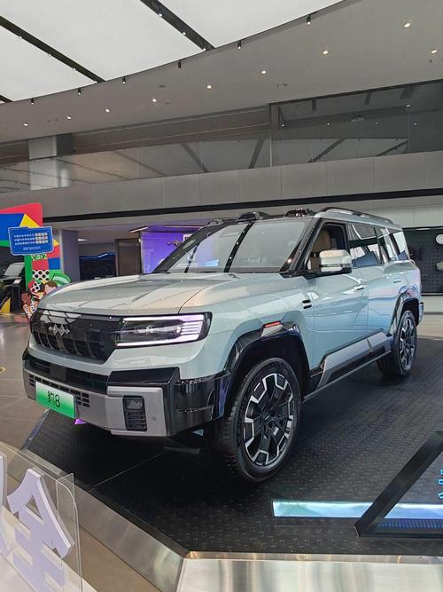 佛山176比亚迪方程豹硬派越野的爆款，英菲尼迪35周年与你共成长